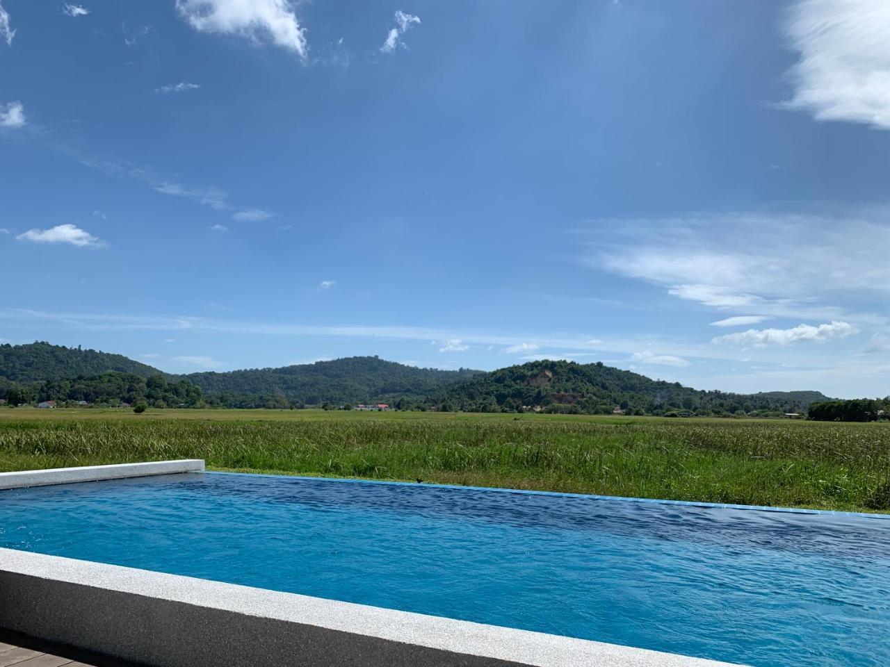 Cloud9 Holiday Cottages Pantai Cenang  Buitenkant foto