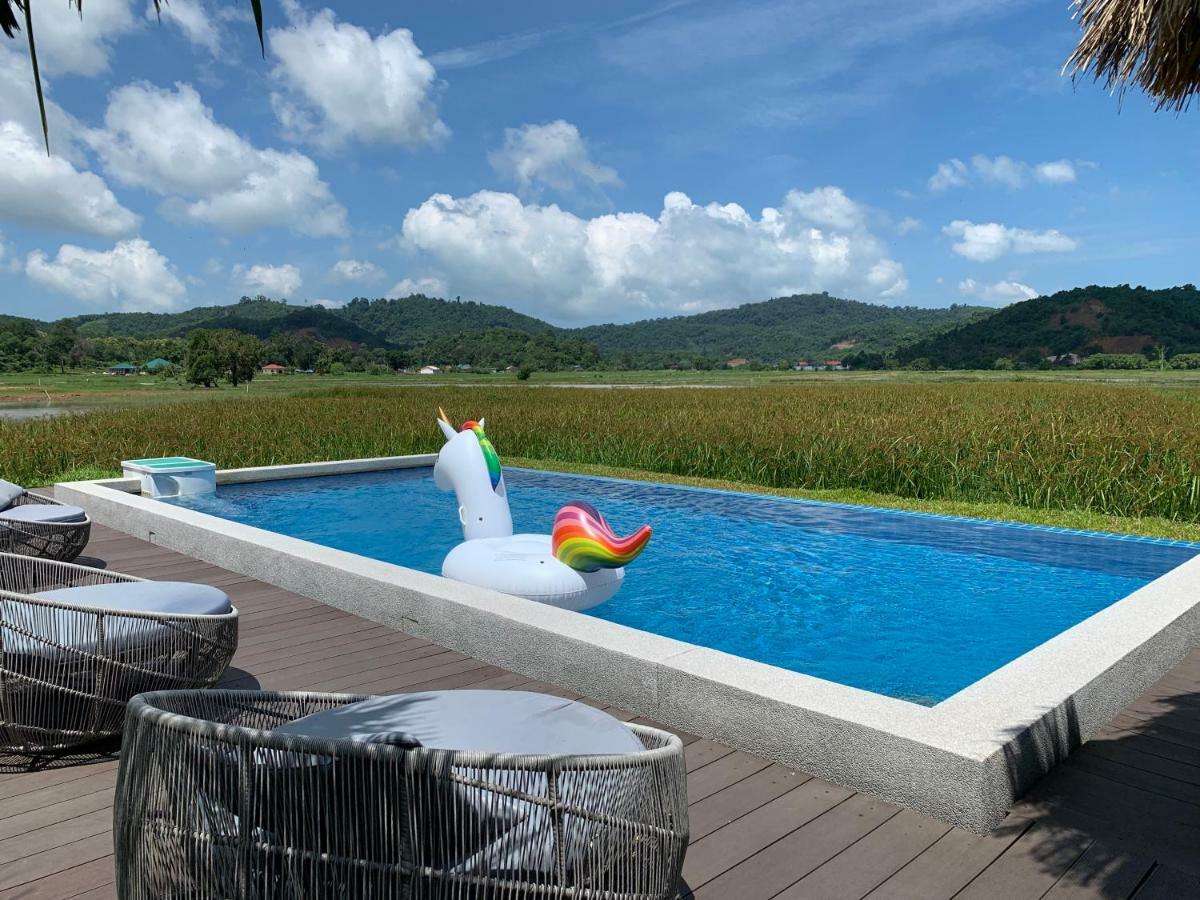Cloud9 Holiday Cottages Pantai Cenang  Buitenkant foto
