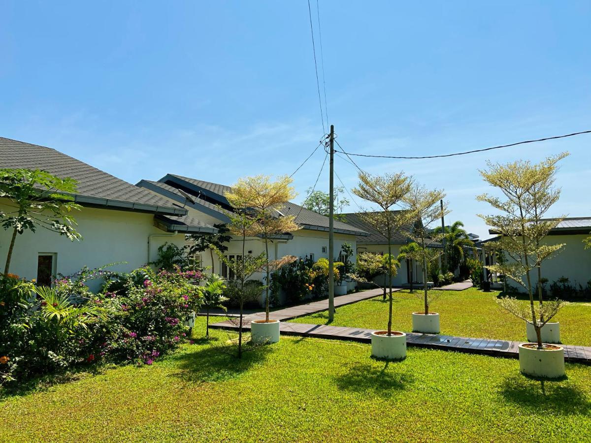 Cloud9 Holiday Cottages Pantai Cenang  Buitenkant foto